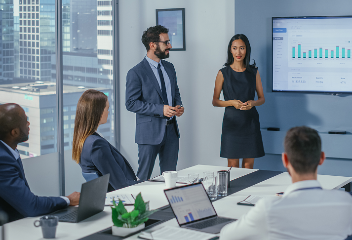 Driving Efficient F&A Operations at Scale for an E-commerce Powerhouse