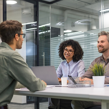 The Most Common Fresher Hiring Challenges of Organi...